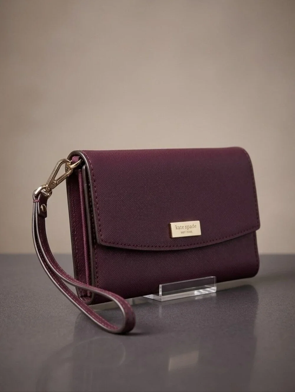 Kate Spade New York Laurel Way Saffiano Leather iPhone Wristlet